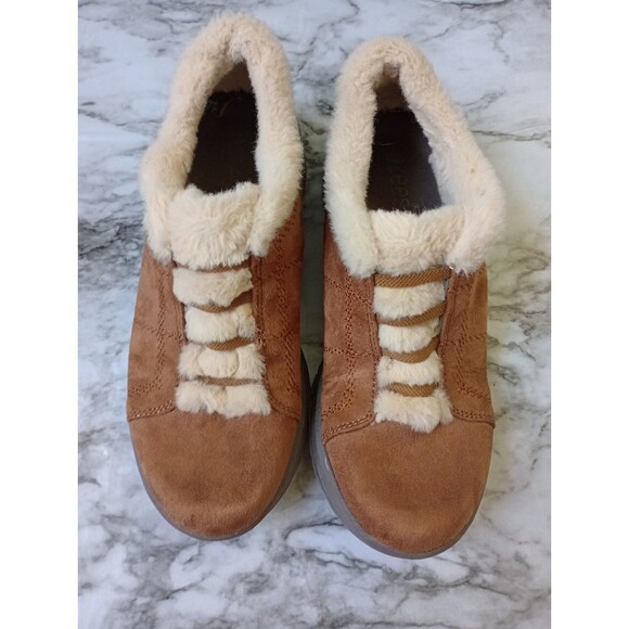 B Zees Golden Toffee Faux Suede Faux Fur Slip On Ankle Boots Size 7 M - Picture 2 of 9